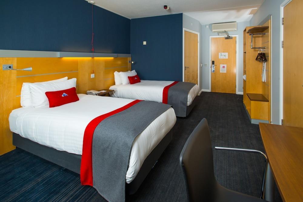 Hotel Express By Ihg Cambridge