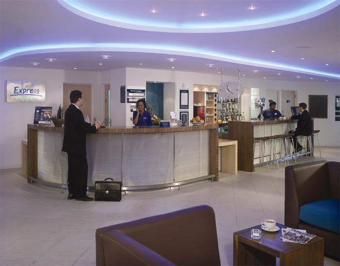 Express By Ihg 3*