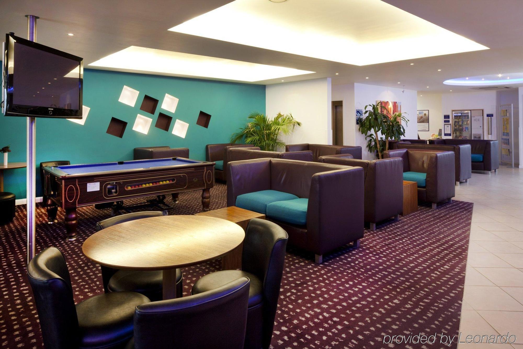Express By Ihg Hotel 3*
